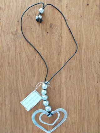 Collana con ciondolo a cuore artigianale