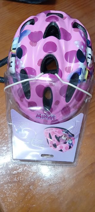 Casco infantil.patines y protectores