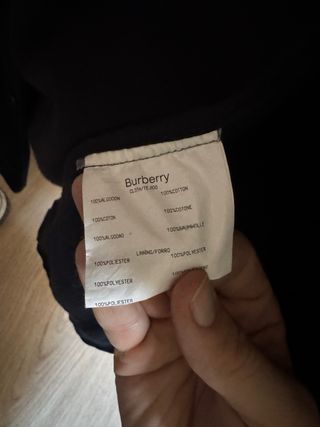 Americana Burberry pana negra