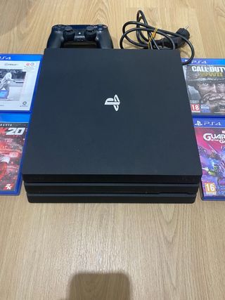 PS4 Pro 1TB + Mando + 4 Juegos