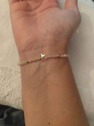 Pulsera de cuentas rosa y dorada