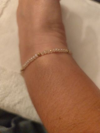 Pulsera de cuentas rosa y dorada