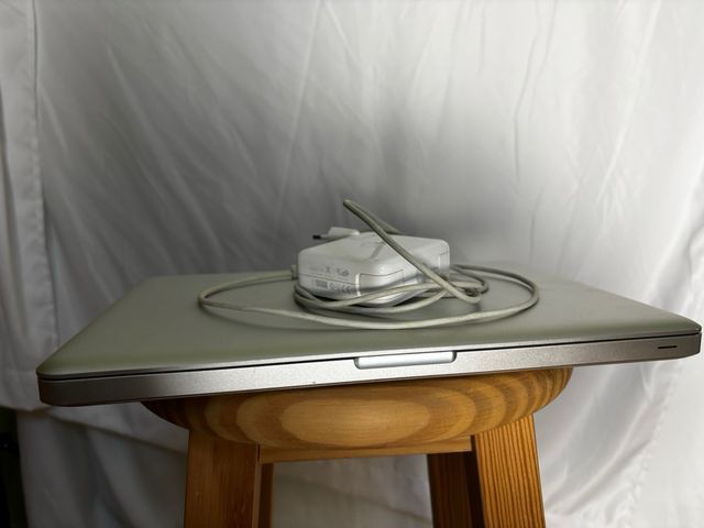 MacBook Pro 2011 Prata