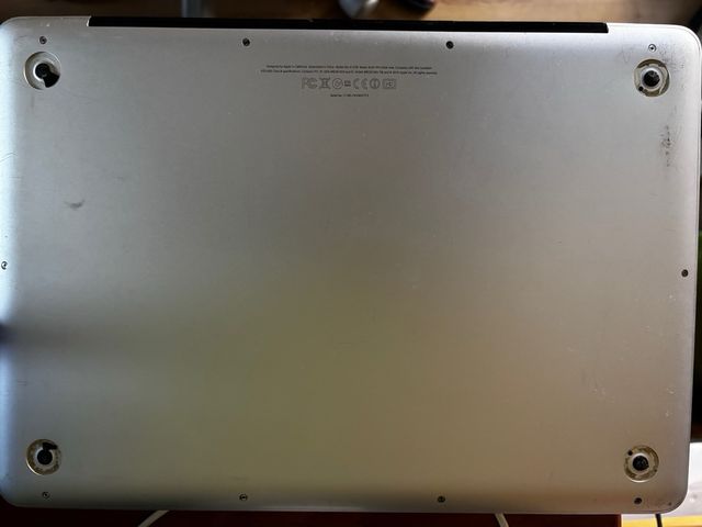 MacBook Pro 2011 Prata
