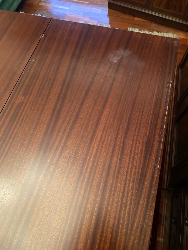 Mesa de sala extensible de madera