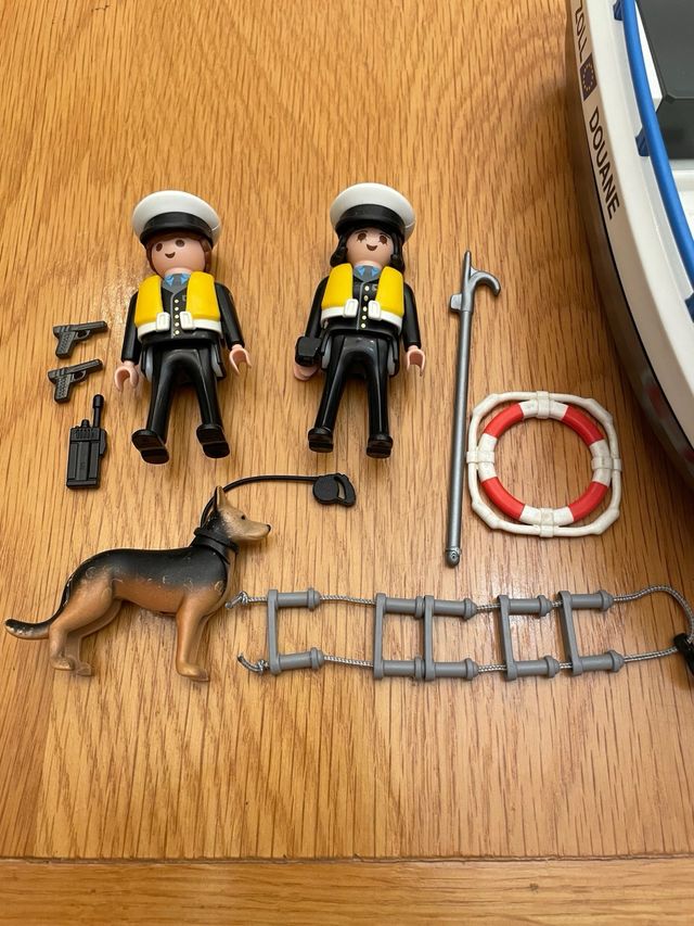 Lancha Policía Playmobil con Accesorios