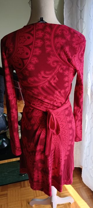Abito Desigual rosso taglia XS