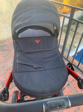 Carrito bebé Junama Diamond Negro/Rojo