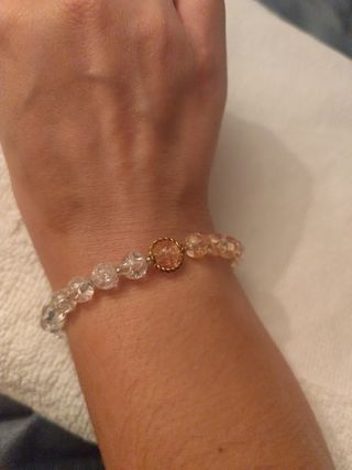 Pulsera de cuentas salmón y blanca
