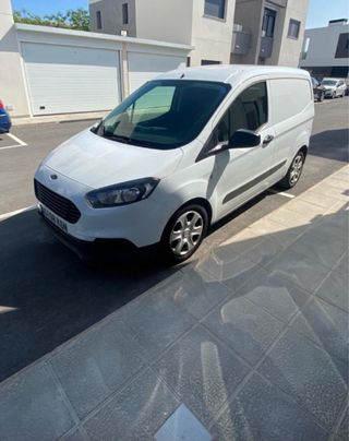 Ford Transit Courier 2018