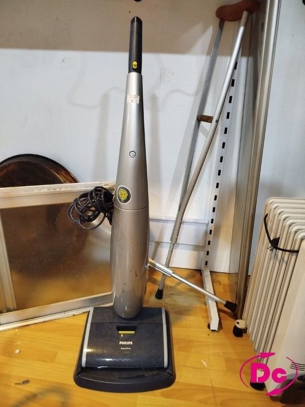 Aspiradora con agua Philips 