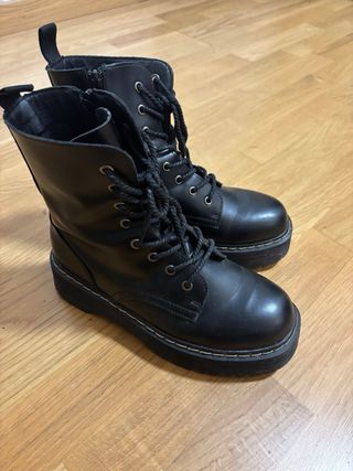 Botas estilo Dr. Martens negras plataforma 39