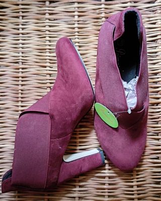 Zapatos de tacón burdeos talla 38