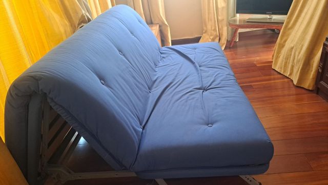 Sofá Cama Azul Tela y Metal