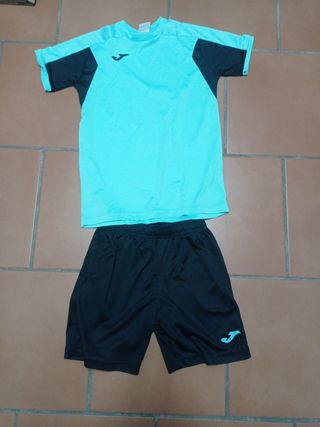 Conjunto deportivo Joma Teal y Negro Talla 11/12