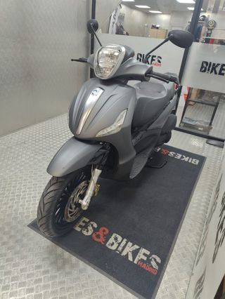 Piaggio Beverly 300