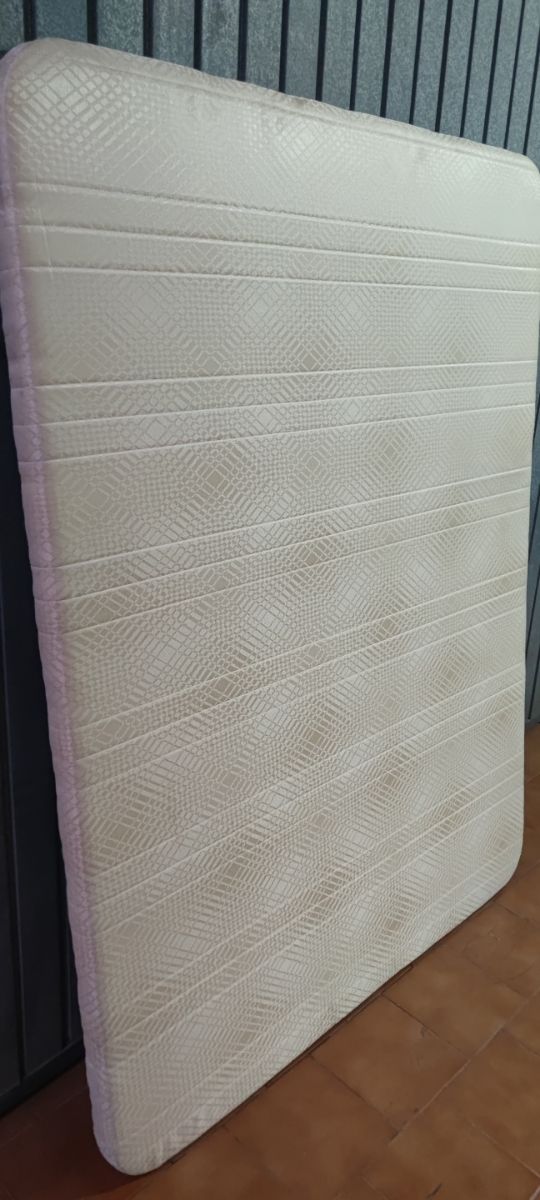 Base de tecido estofado