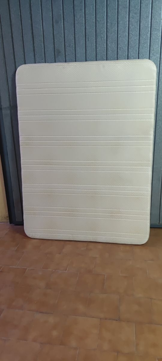 Base de tecido estofado