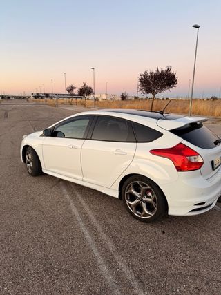 Ford Focus st 2012