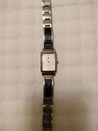 Reloj Tommy Hilfiger Mujer Plata y Negro