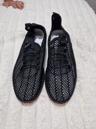 Zapatillas deportivas negras de malla