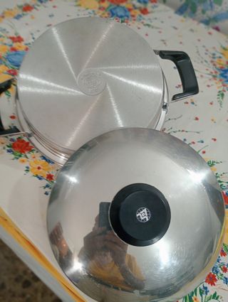 ,.OLLA AMC. CABEN 2 LITROS. DIAM. 28 CM. ALTA 6,5