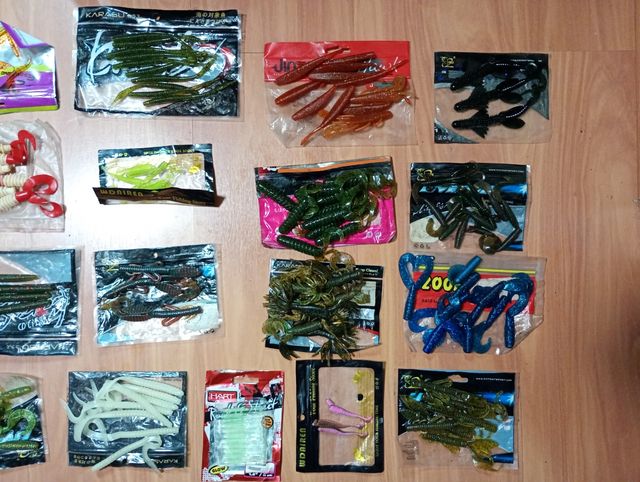 Lote de Señuelos de Pesca Variados