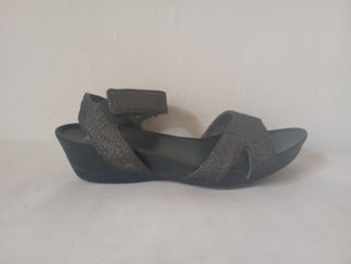 Sandalias Camper Brillantes Negro/Plata