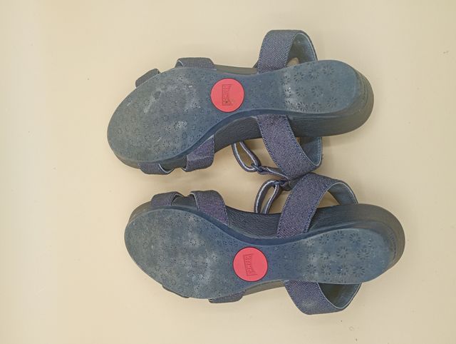 Sandalias Camper Brillantes Negro/Plata