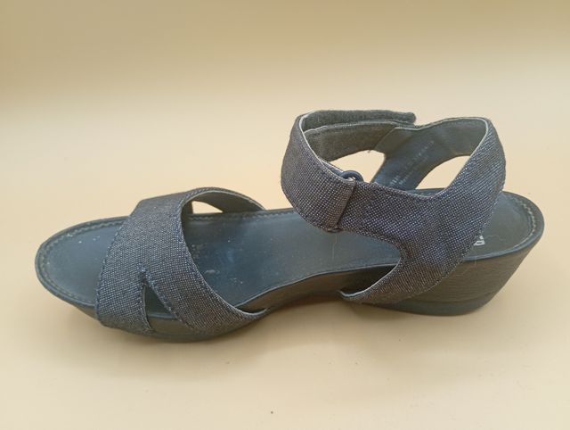 Sandalias Camper Brillantes Negro/Plata