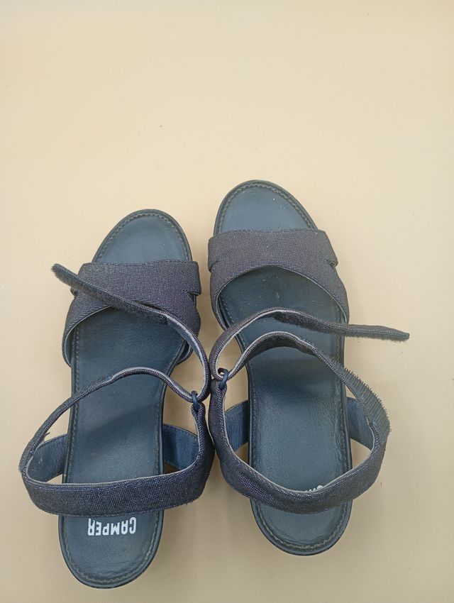 Sandalias Camper Brillantes Negro/Plata