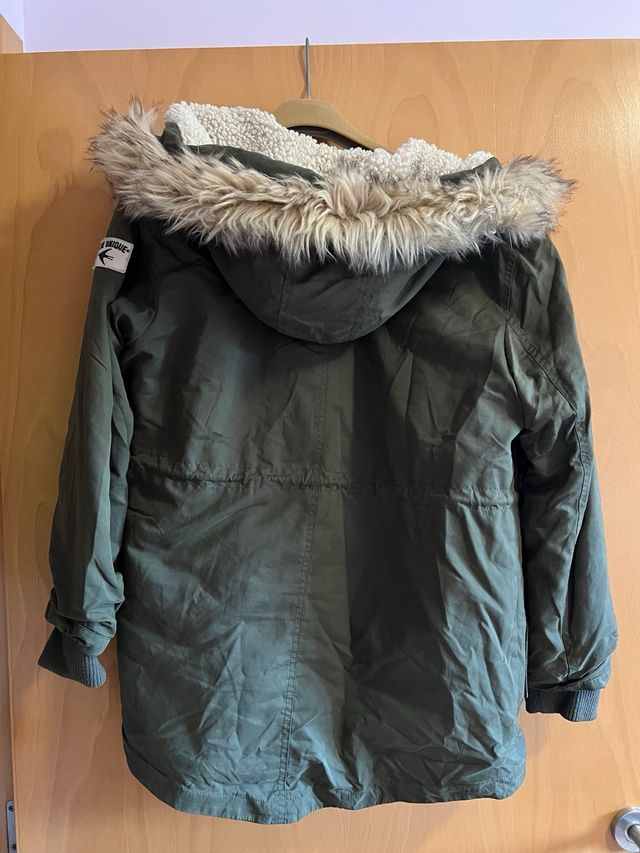 Abrigo niña verde con capucha