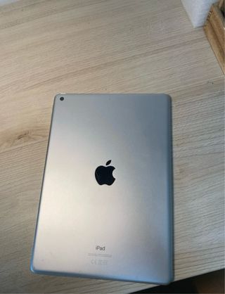 Apple iPad 8ª Gen Plata