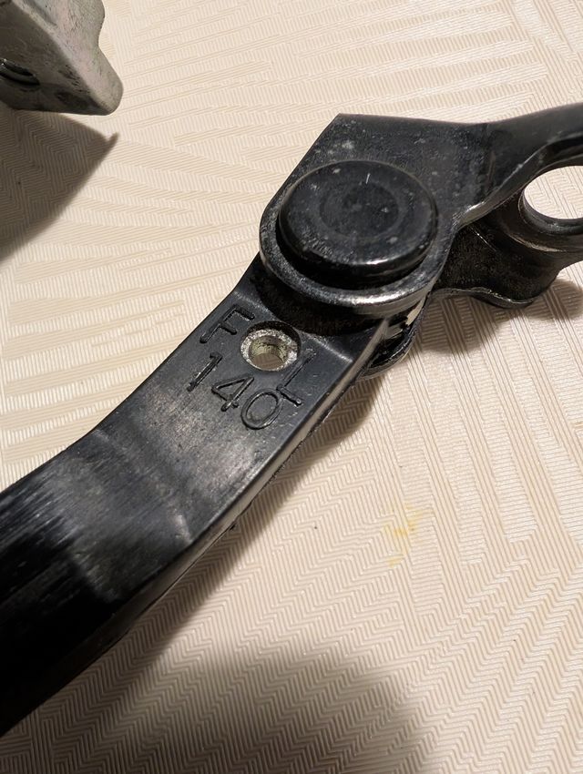 Fermaporta Toyota Prius/Corolla