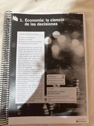 Economía 1 Bachillerato MC Grahaw hill.