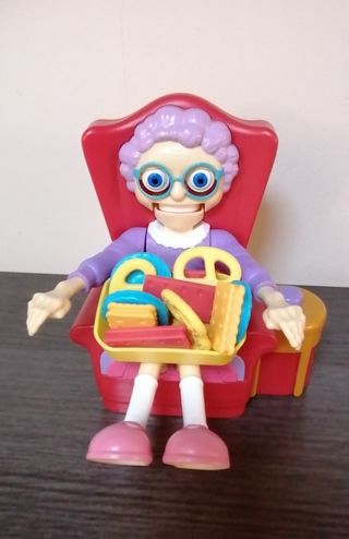 ¡No Asustes a la Abuela! Juego de  Bizak
