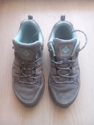 Zapatillas de montaña Columbia grises y turquesa