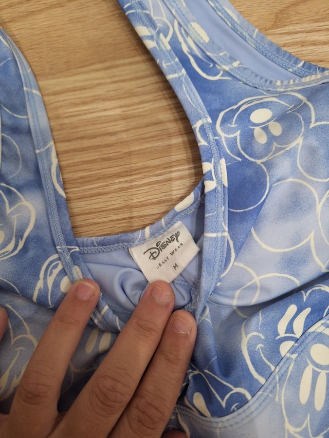 Top deportivo Mickey Mouse azul y blanco