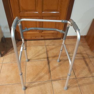 Andador adulto aluminio plegable