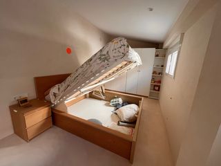 Struttura letto pieghevole Malm+materasso+tavoli