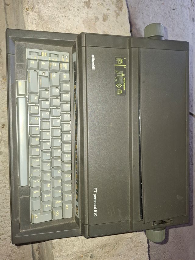 Macchina da scrivere Olivetti ET Personal 510
