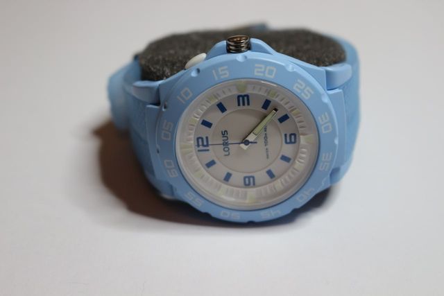 Reloj Lorus Azul Celeste Nuevo