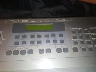Korg iX300 - Piezas o Reparación