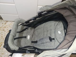 Silla de paseo Joie gris