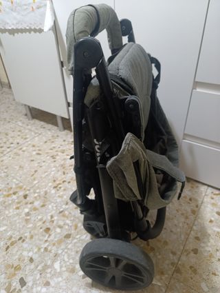 Silla de paseo Joie gris