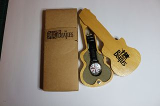 Reloj The Beatles Oficial Estuche Guitarra