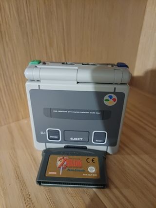 Nintendo Game Boy Advance SP

