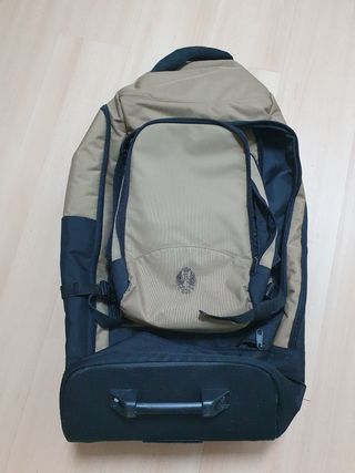 Mochila militar beige y negra