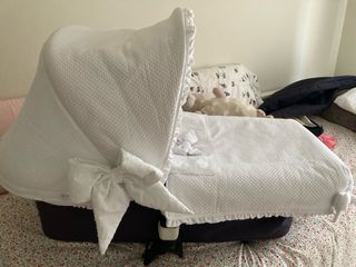 Vestimenta cochecito: capota colcha, saco