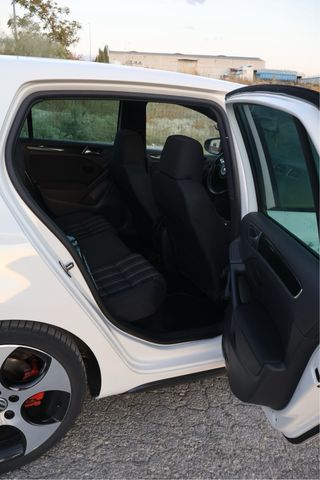 Volkswagen Golf 2010